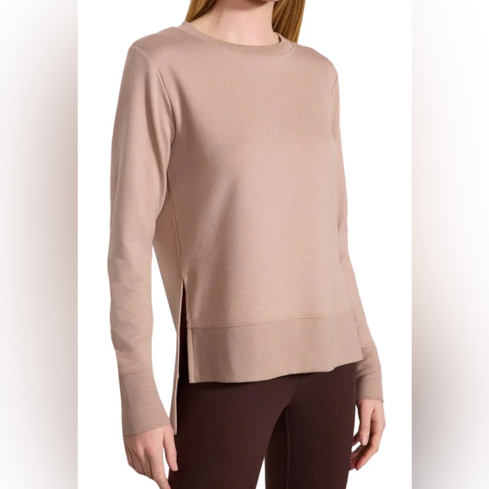 MPG Sport Serene Luxe Side Slit Pullover. NWT